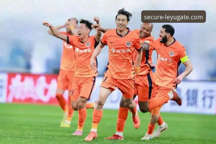 资深乐鱼用户分享中超观赛体验：青岛海牛3-1终结13年海港魔咒的深度复盘